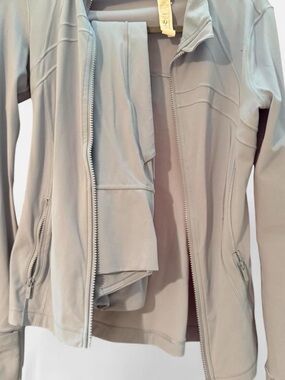 Lululemon crater blue define jacket and align leggings